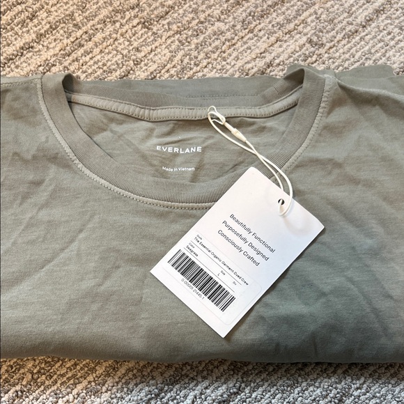 Everlane The Essentials Organic Garment Dyed Crewneck in Seagrass 🆕 - Picture 7 of 7